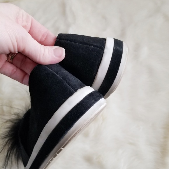 Sondra Roberts Slip-on Sneakers Black Pom Pom Flat - Picture 4 of 7